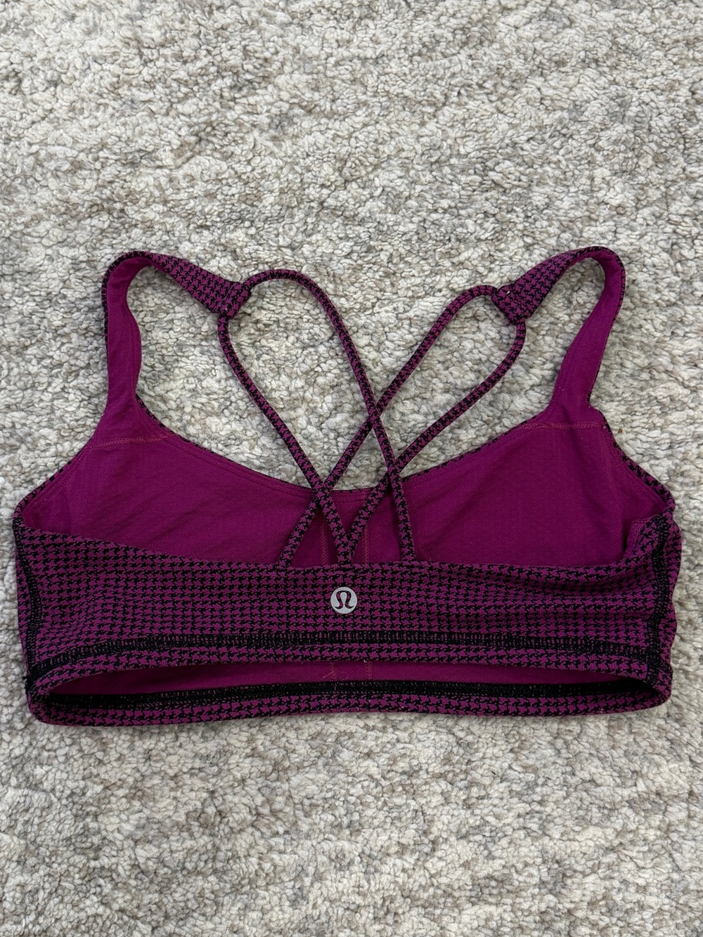 Lululemon Free to Be Bra in deep fuscia micro-houndstooth pattern - Picture 5 of 5